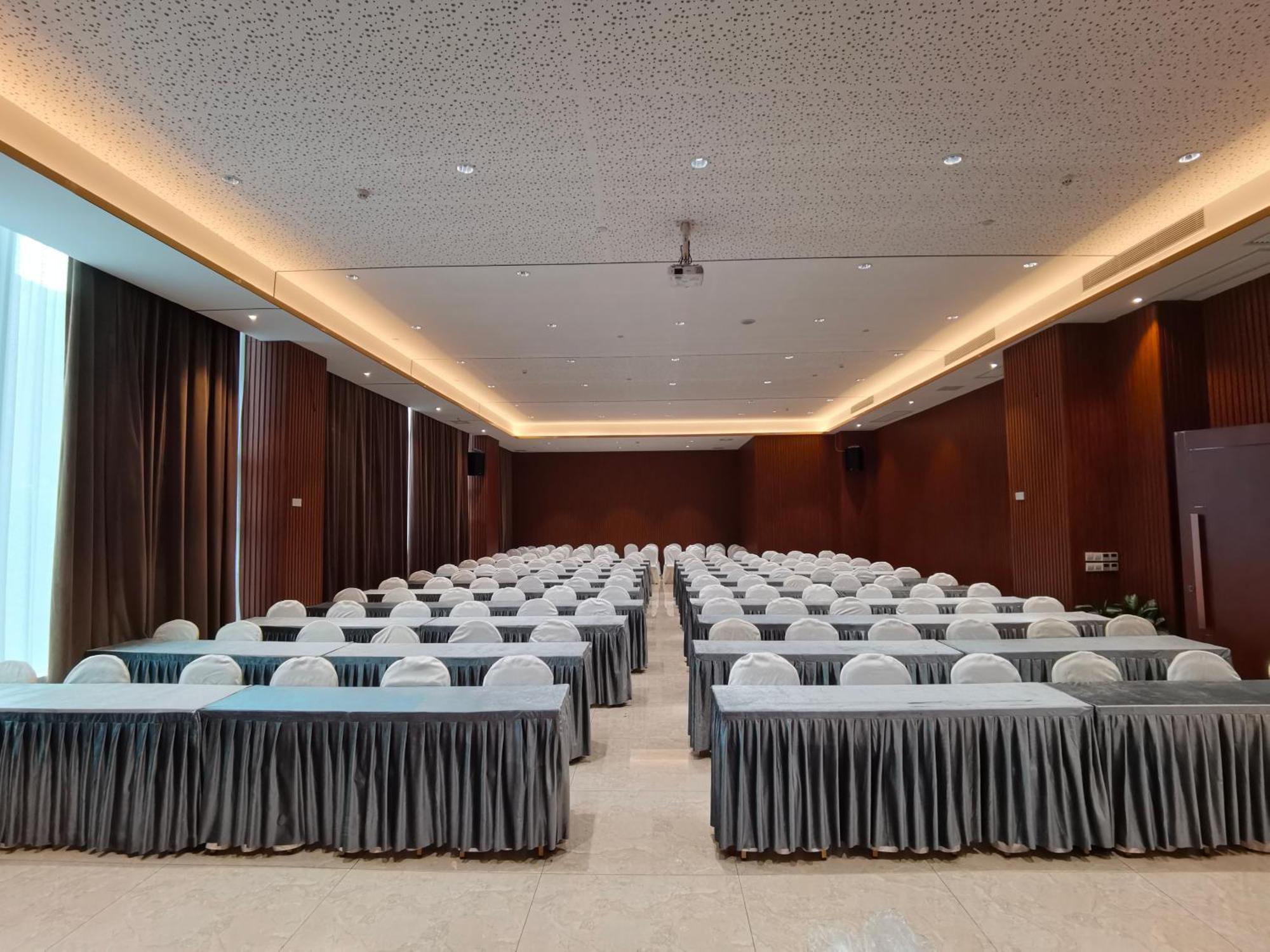 Phoenix Hill Hotel Dongguan - Golf Course Shop מראה חיצוני תמונה