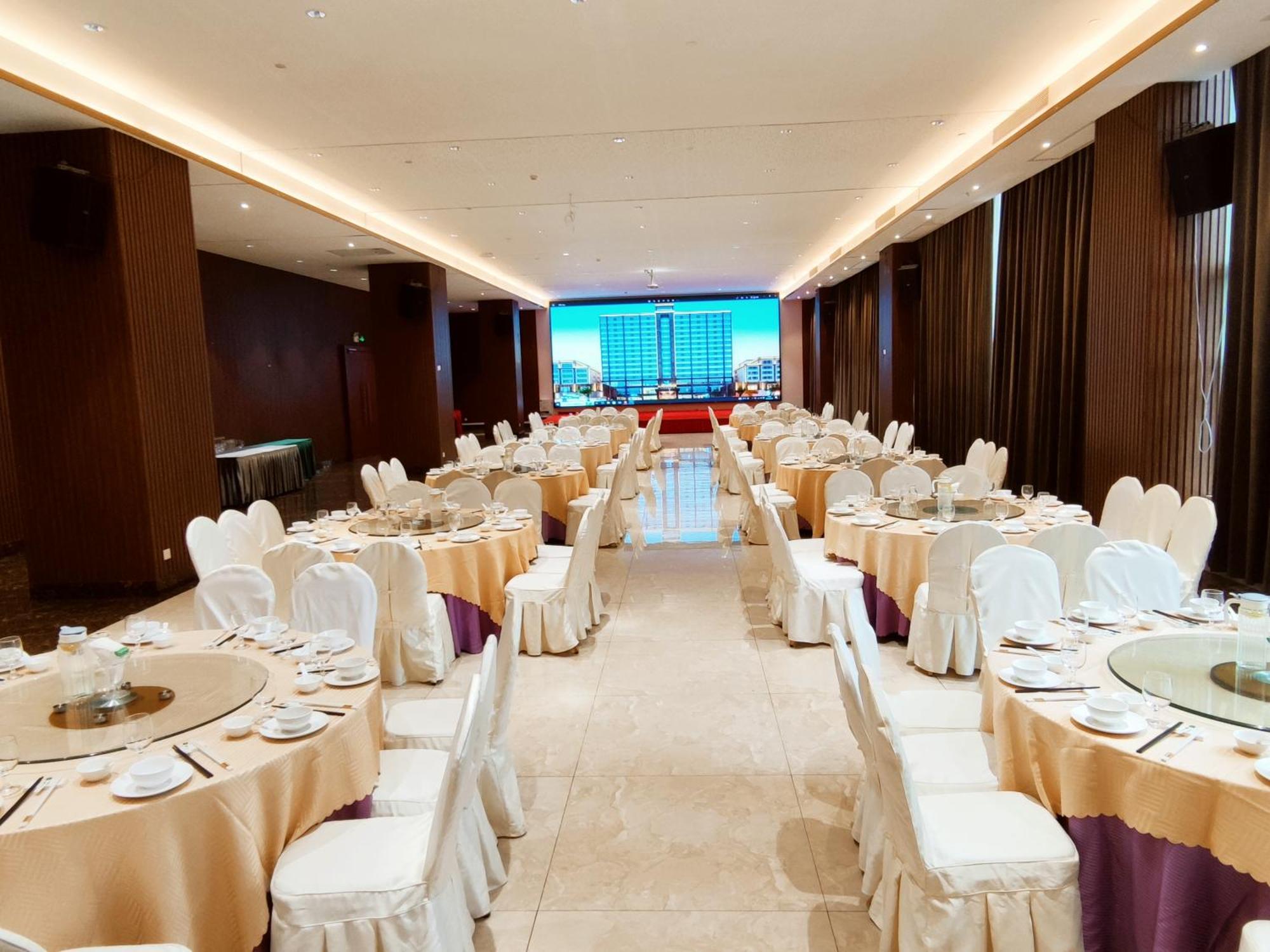 Phoenix Hill Hotel Dongguan - Golf Course Shop מראה חיצוני תמונה