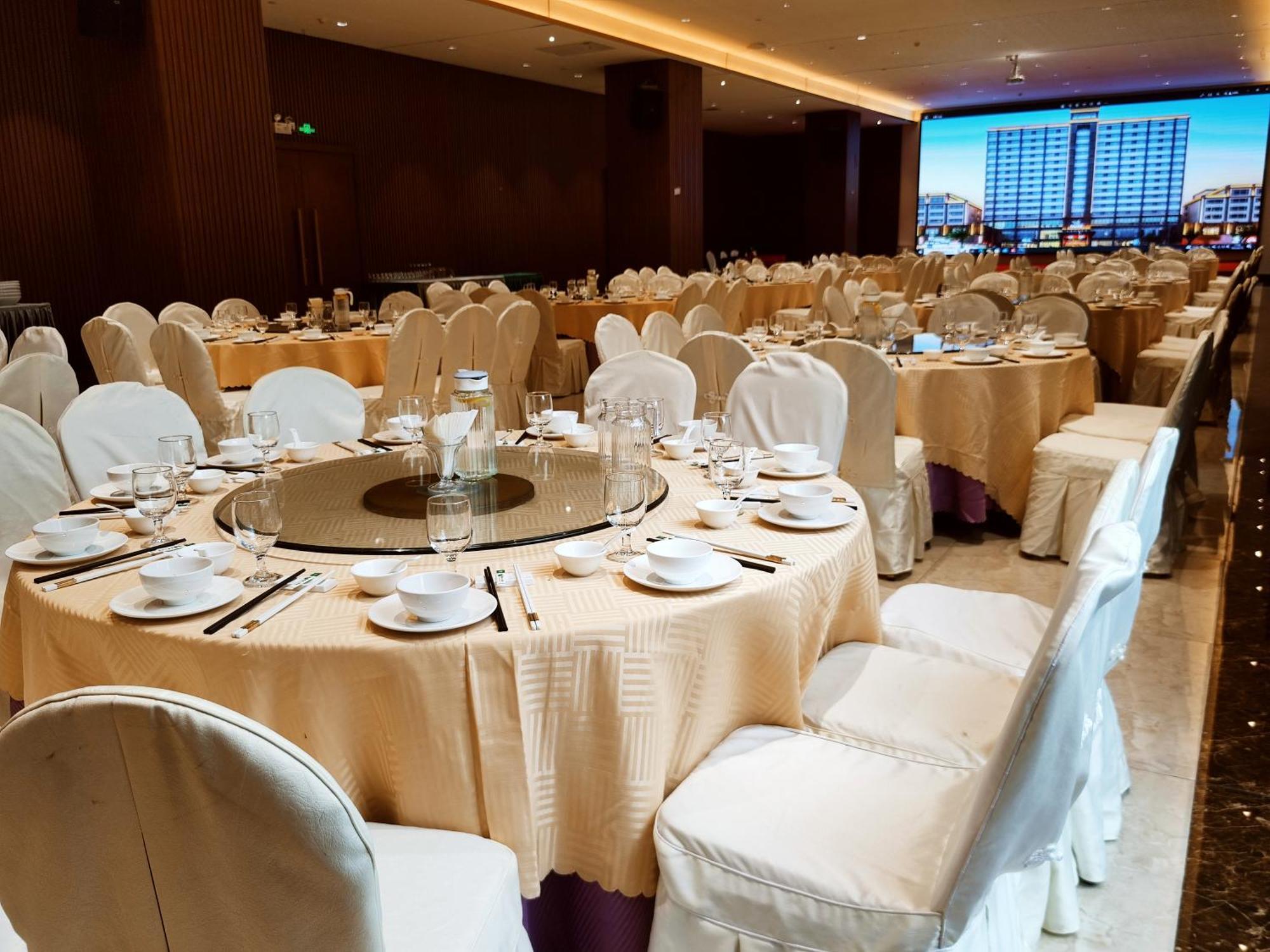 Phoenix Hill Hotel Dongguan - Golf Course Shop מראה חיצוני תמונה